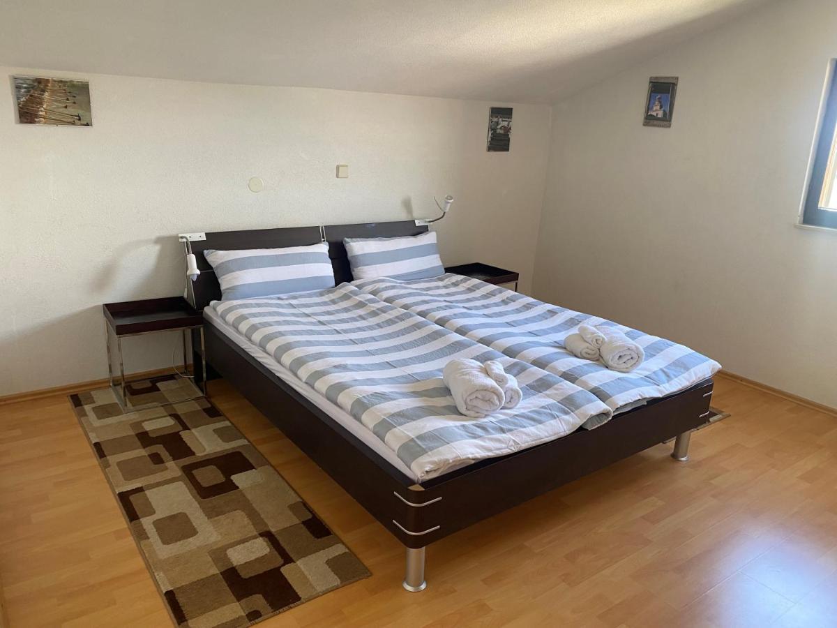 Villa Una Apartments *