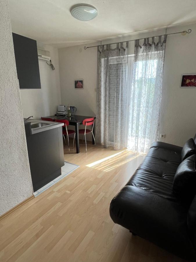 Villa Una Apartments *